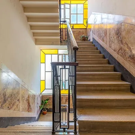Lägenhet Ferro House Como