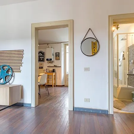 Lägenhet Ferro House Como