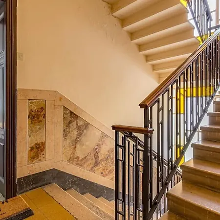 Lägenhet Ferro House Como